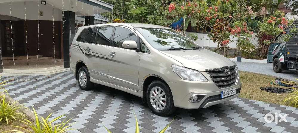 Toyota Innova Diesel 2014