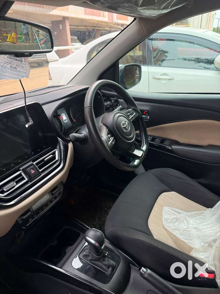 2025 Toyota Glanza V Amt Automatic  17,038 Km  First Owner
