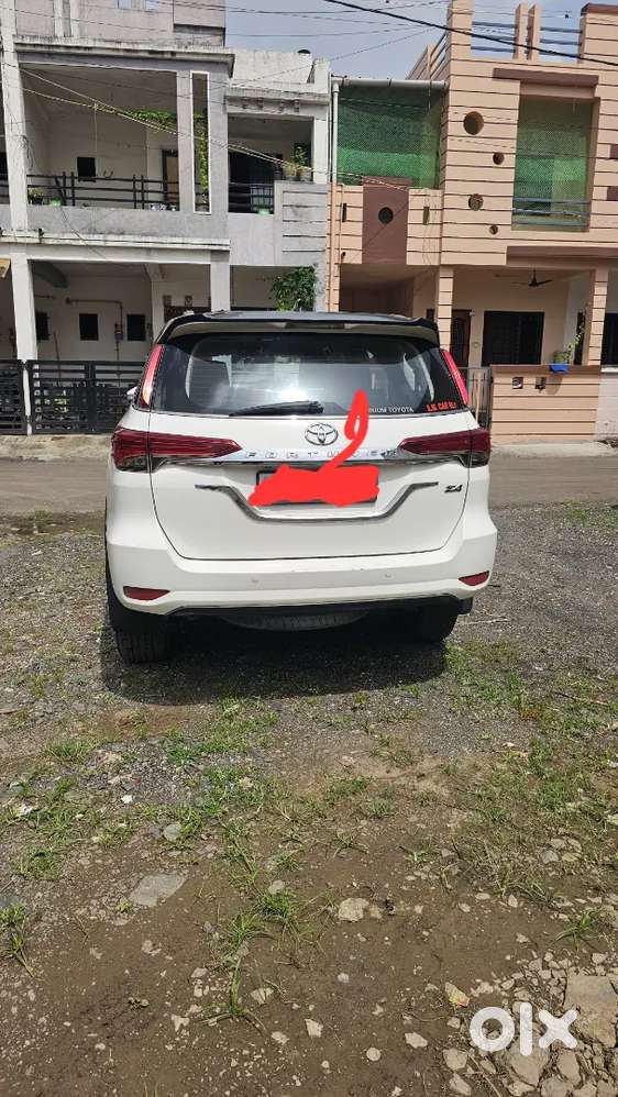 Toyota Fortuner 2017 Diesel 292000 Km Driven