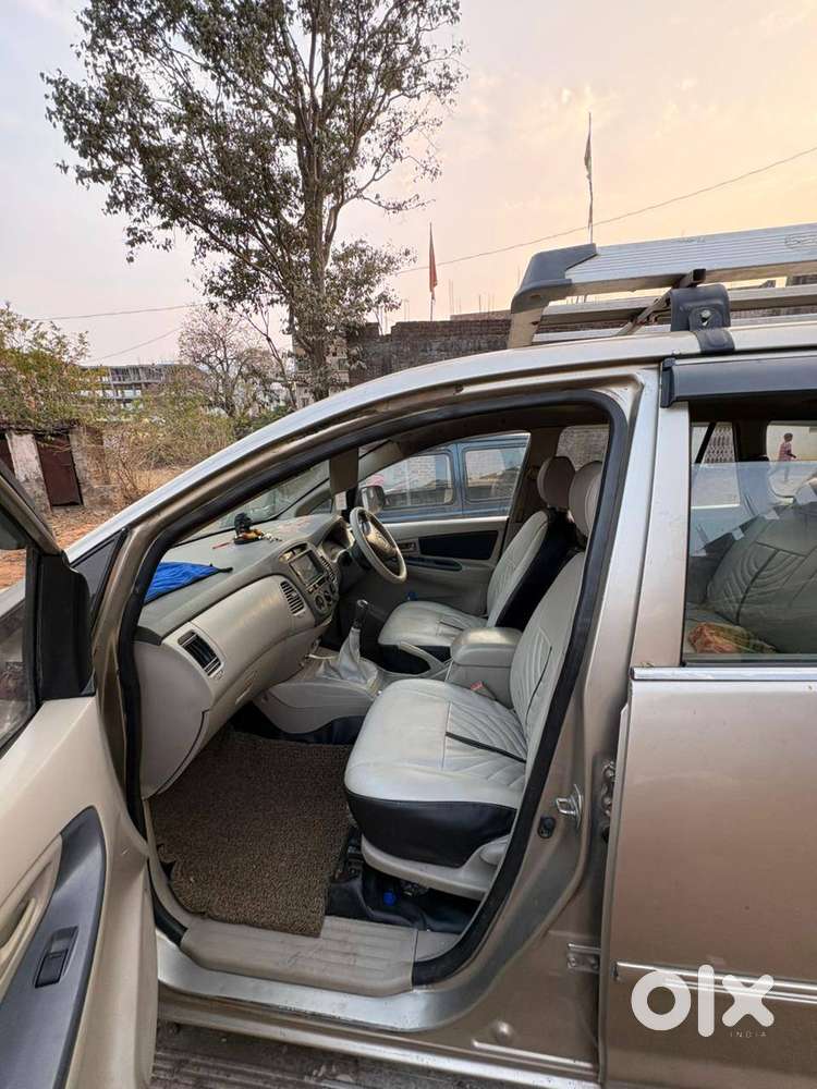 Toyota Innova 2011 Diesel Well Maintained