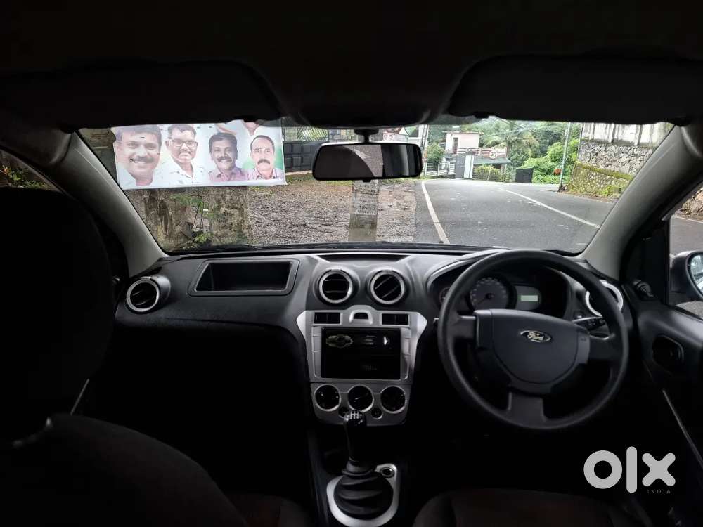 Ford Figo Petrol 2012 Variant