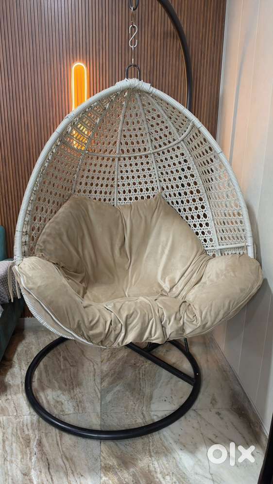 Nest swing