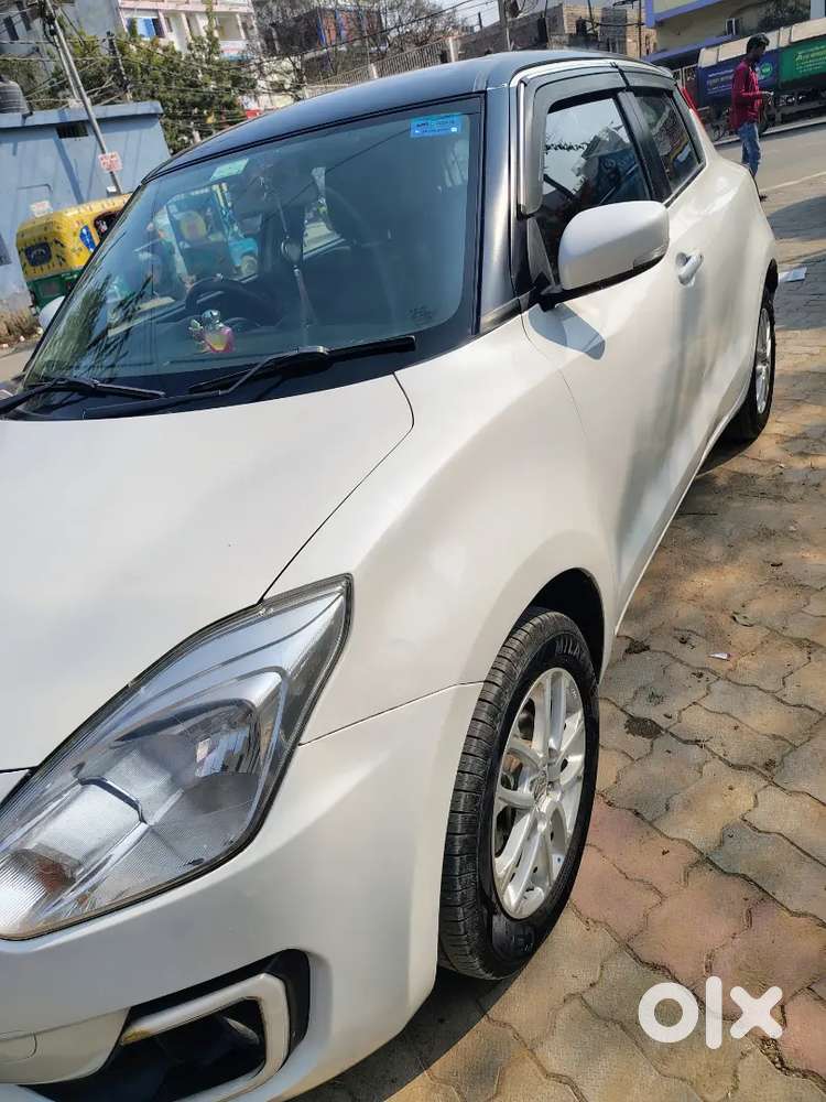 Maruti Suzuki Swift 2022 Petrol 33000 Km Driven With Cng