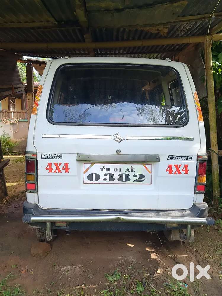 Maruti Suzuki Omni 8-seater 2012