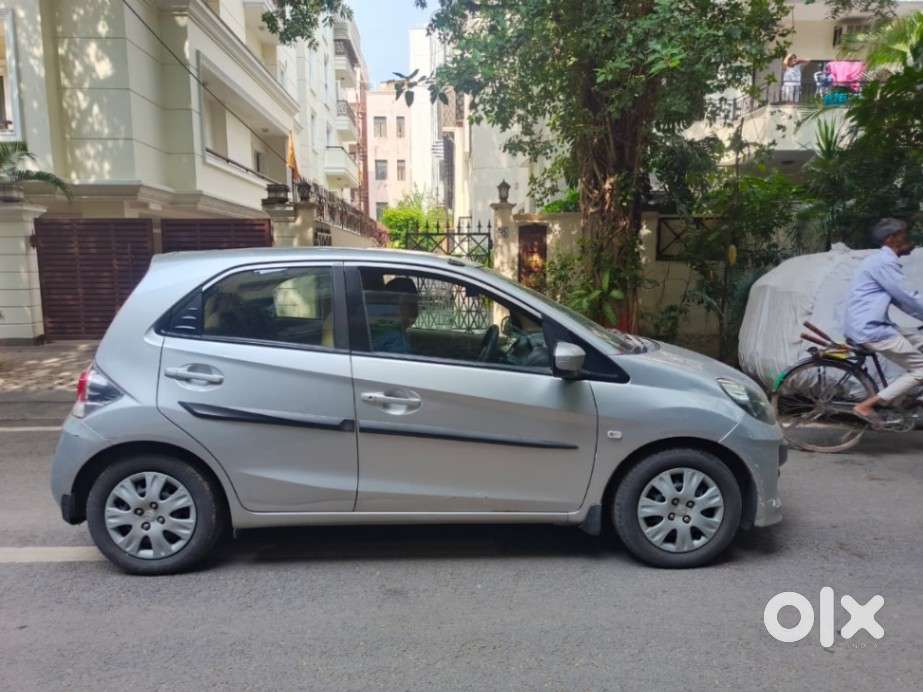 Honda Brio V Automatic, 2013, Petrol