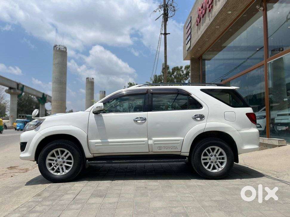 Toyota Fortuner 3.0 4x2 Automatic, 2013, Diesel