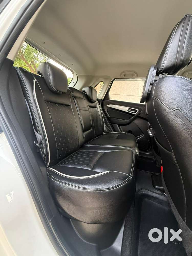 Maruti Suzuki Vitara Brezza 1.5 Zxi At, 2022, Petrol