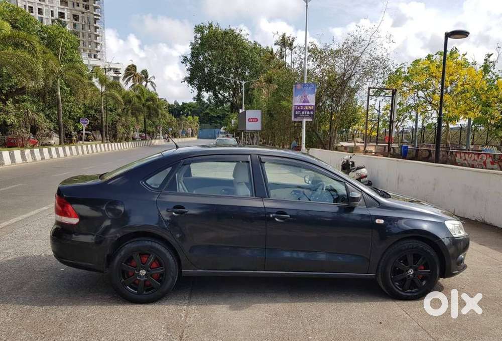 Volkswagen Vento 2010-2013 Petrol Highline, 2011, Petrol