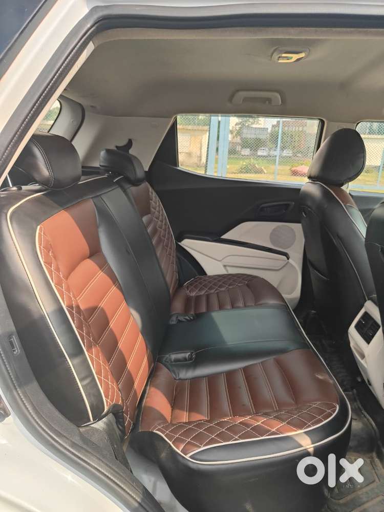 Mahindra Xuv 3xo Mx3, 2025, Petrol