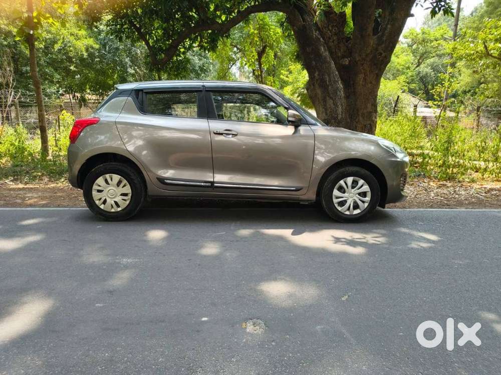 Maruti Suzuki Swift Vxi + Manual, 2022, Petrol