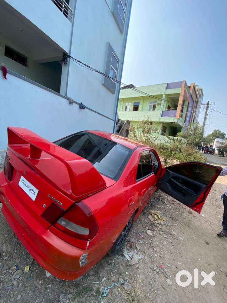 Mitsubishi Lancer 2003