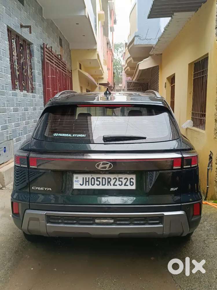 Hyundai Creta 2024 Petrol 23990 Km Driven.