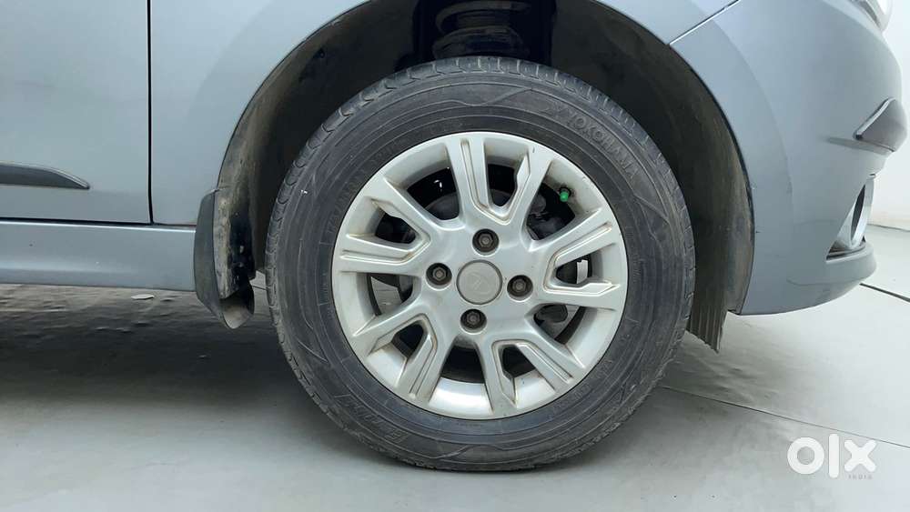 Tata Tiago Xza, 2018, Petrol