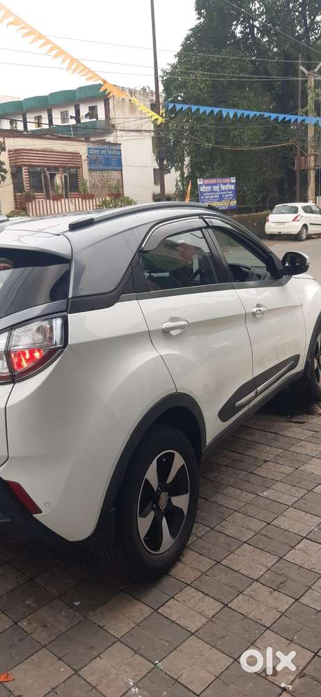 Tata Nexon 1.5 Revotorq Xz Plus, 2018, Petrol