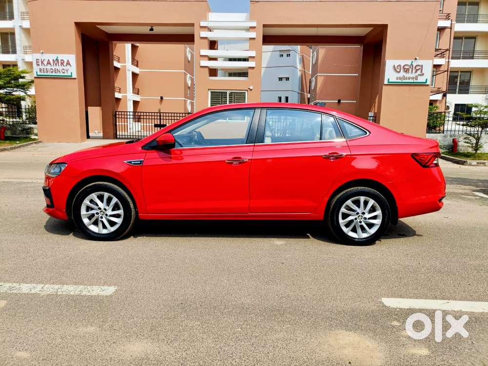 Skoda Slavia Ambition 1.0l Tsi At, 2022, Petrol