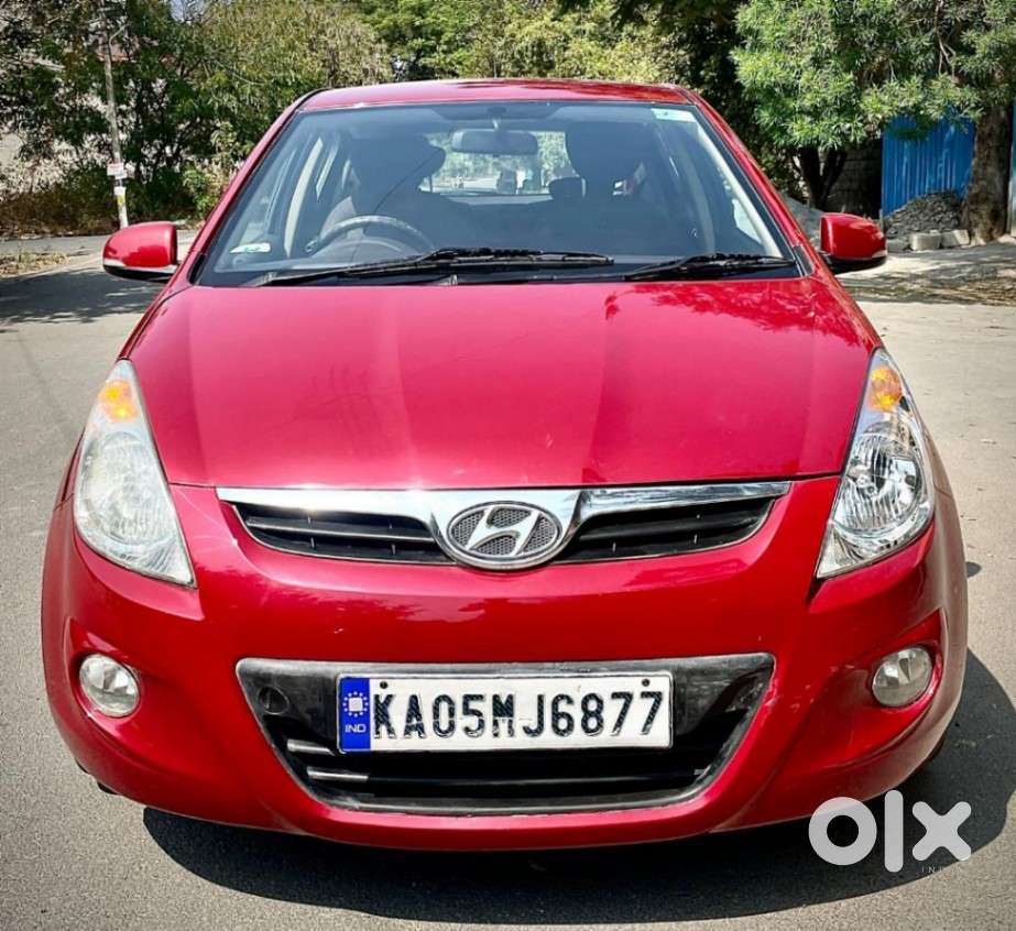 Hyundai I20 2009-2011 1.4 Asta (at), 2011, Petrol