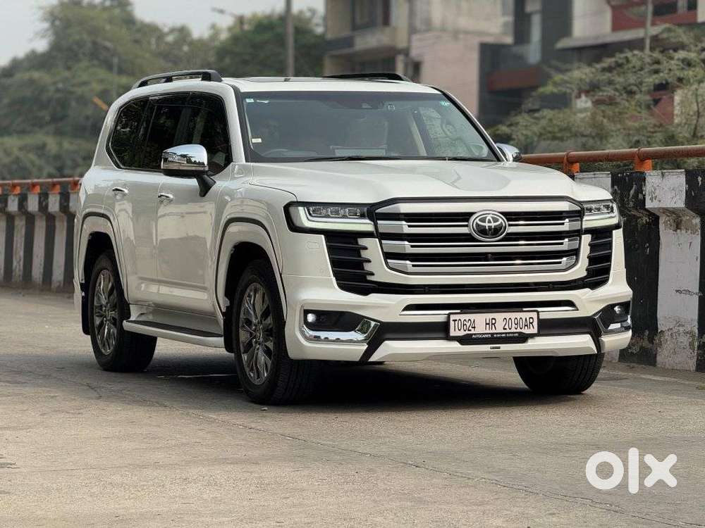 Toyota Land Cruiser Zx Petrol, 2025, Petrol