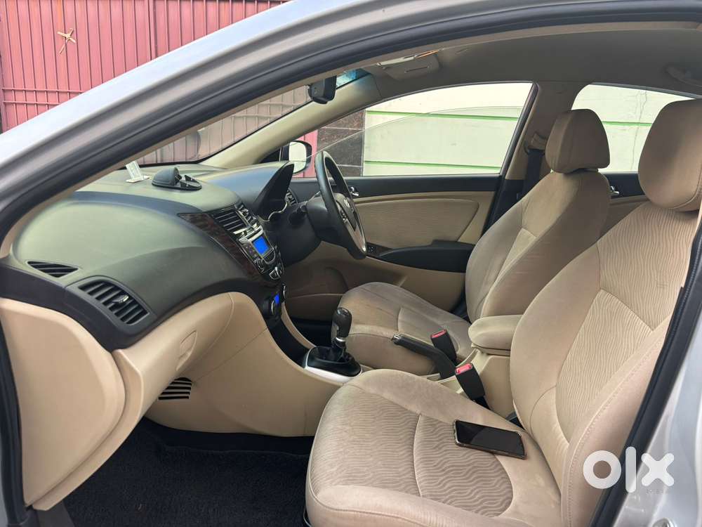 Hyundai Verna Crdi Vgt Sx 1.5, 2014, Petrol