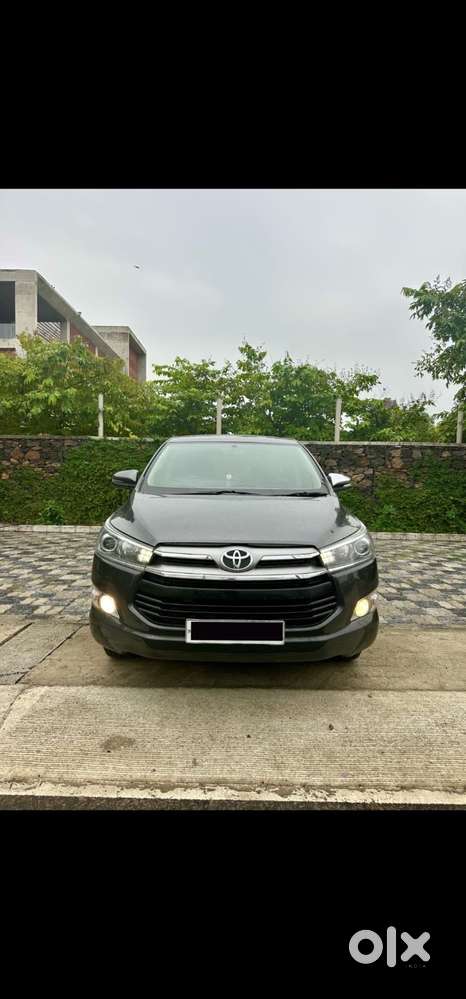 Toyota Innova Crysta 2016