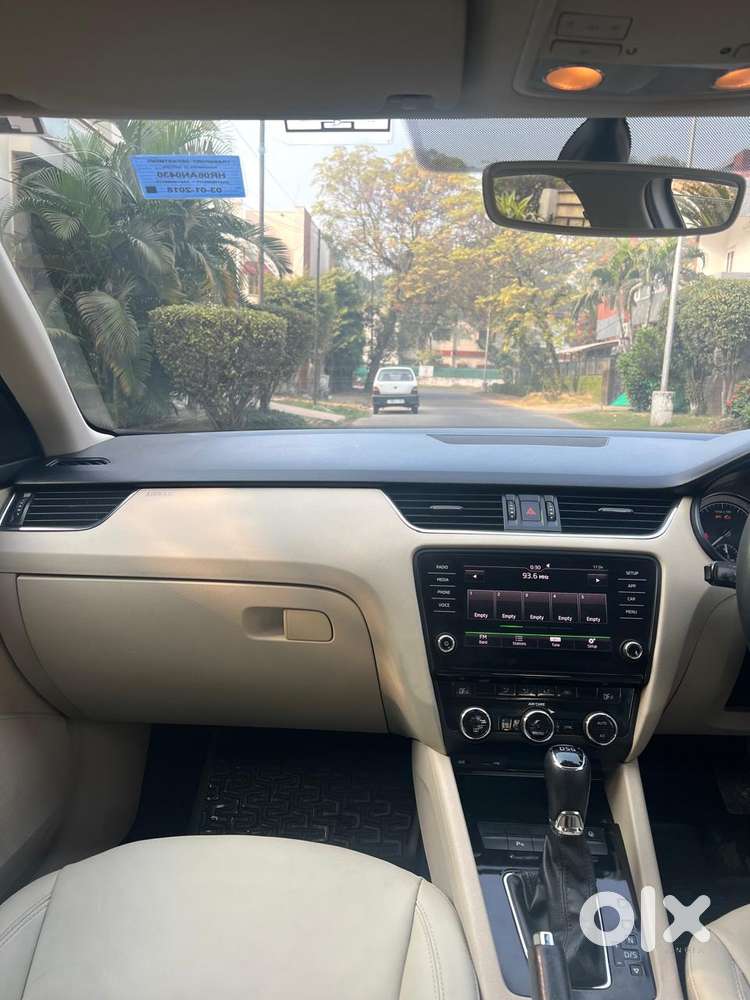 Skoda Octavia 1.8 Tsi Style Plus At, 2018, Petrol