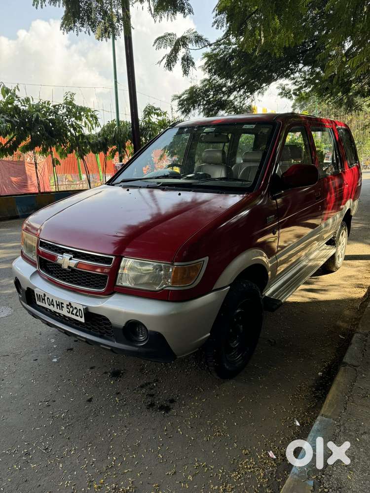 Chevrolet Tavera Neo 3 Ls 10 Seater Bs Iv, 2016, Diesel