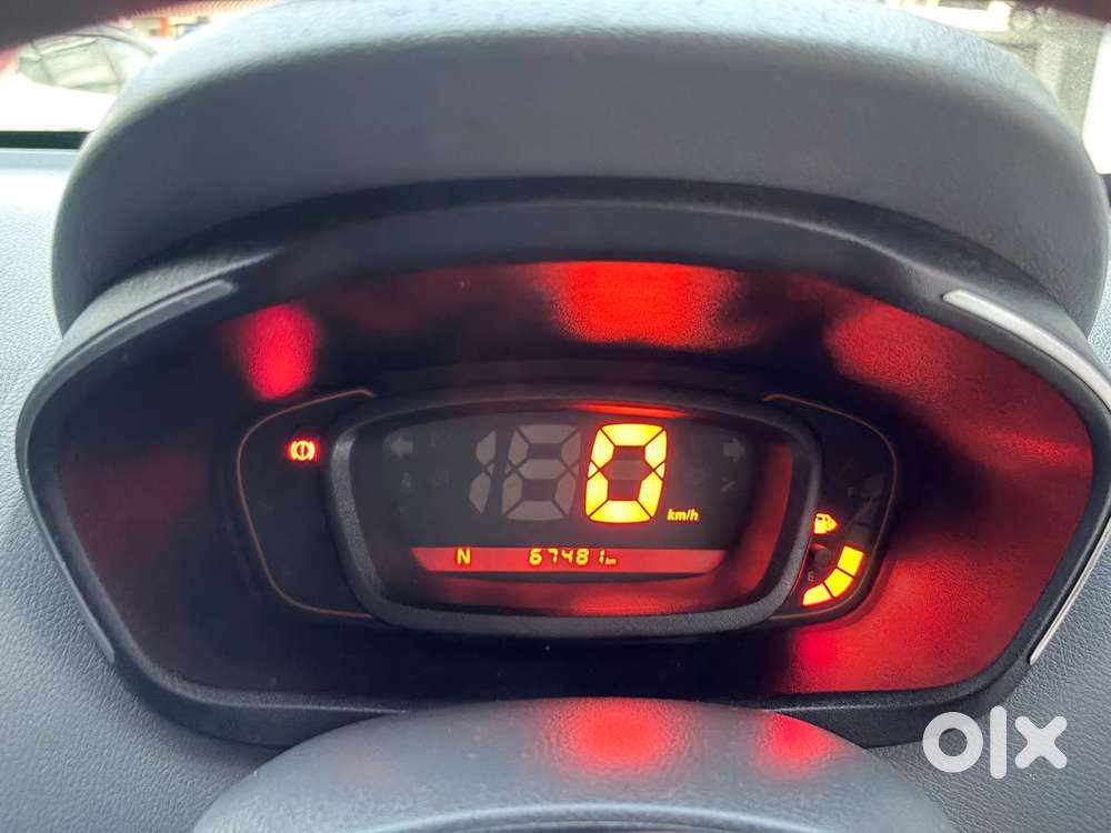 Renault Kwid 1.0 Rxt Amt Opt, 2017, Petrol