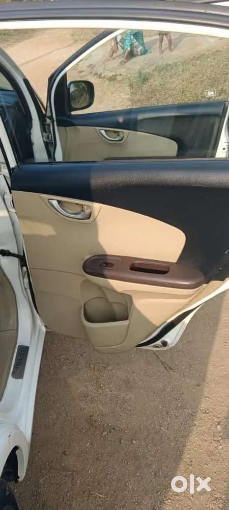 Honda Amaze 2013 Diesel 130000 Km Driven