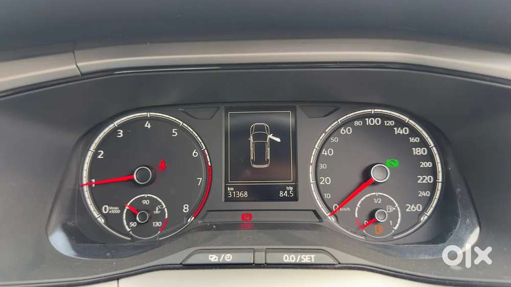 Volkswagen Taigun 1.0 Tsi Highline At, 2023, Petrol