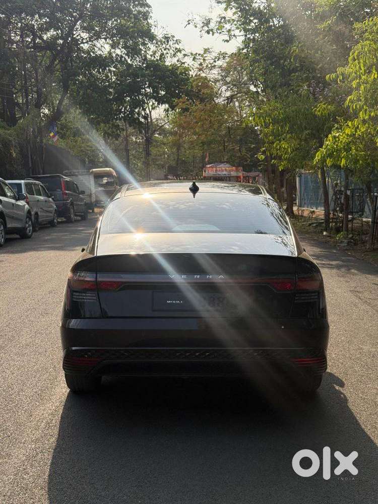 Hyundai Verna 1.5 Mpi Mt Sx (o), 2023, Petrol