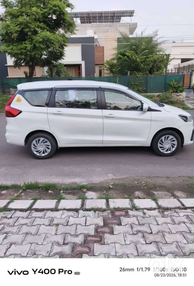 Maruti Suzuki Ertiga 1.4 Vxi Cng Anniversary Edition, 2024, Cng & Hy..