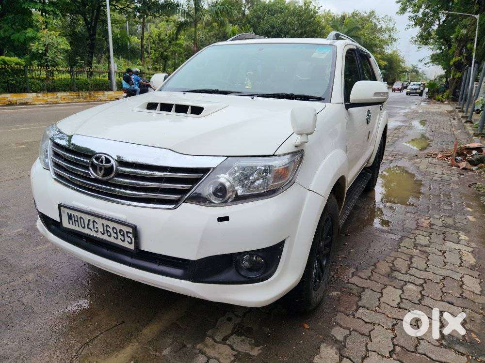 Toyota Fortuner 4x2 Manual, 2014, Diesel