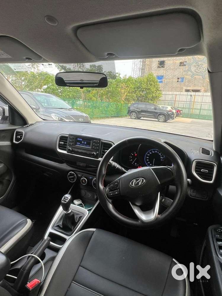 Hyundai Venue 2019 Diesel 48500 Km Driven