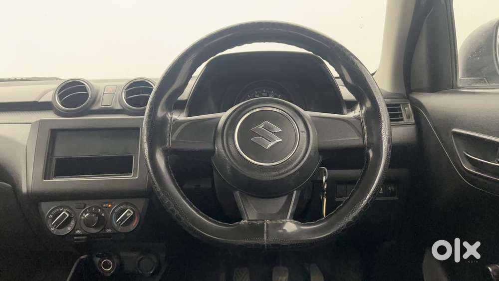 Maruti Suzuki Swift 1.3 Lxi, 2023, Petrol