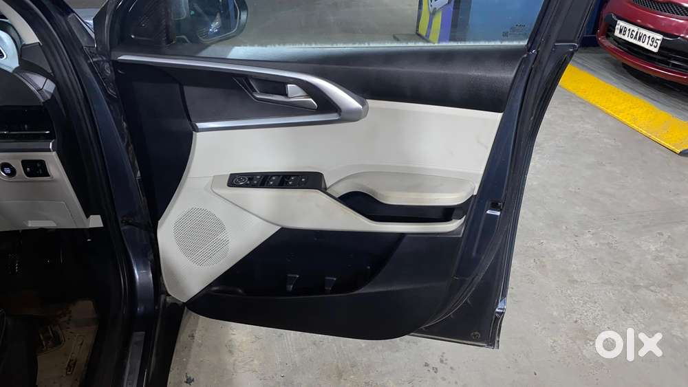 Kia Carens 1.5 Prestige 7 Str, 2022, Petrol