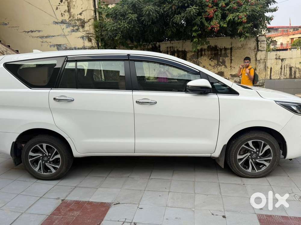 Toyota Innova Crysta 2023 Diesel Well Maintained Only 48000 Km Driven