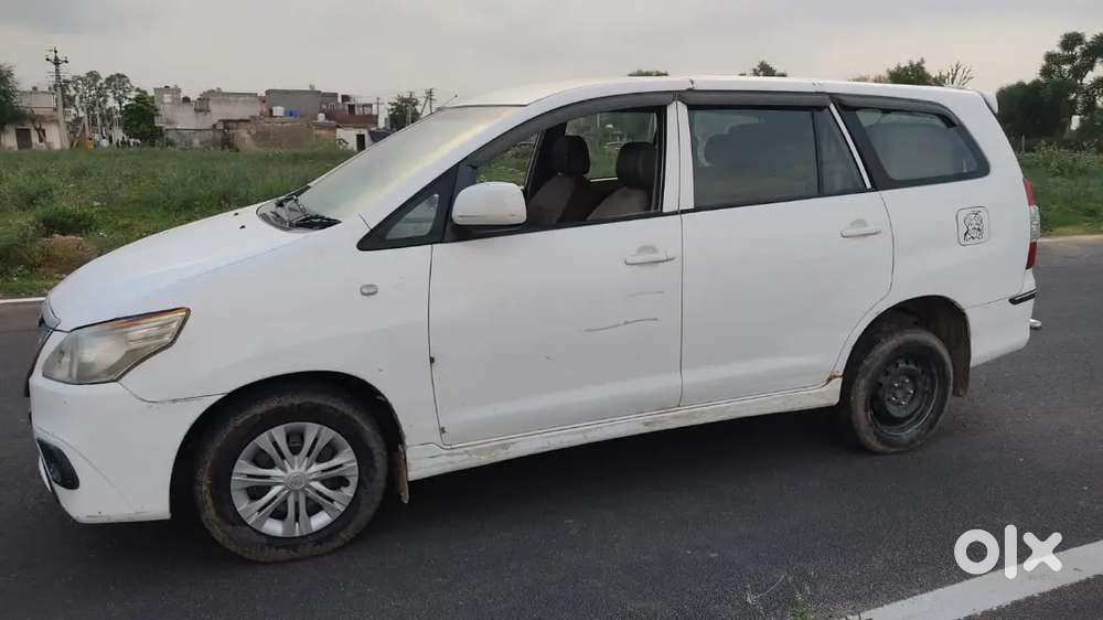 Toyota Innova 2012 Diesel Well Maintained
