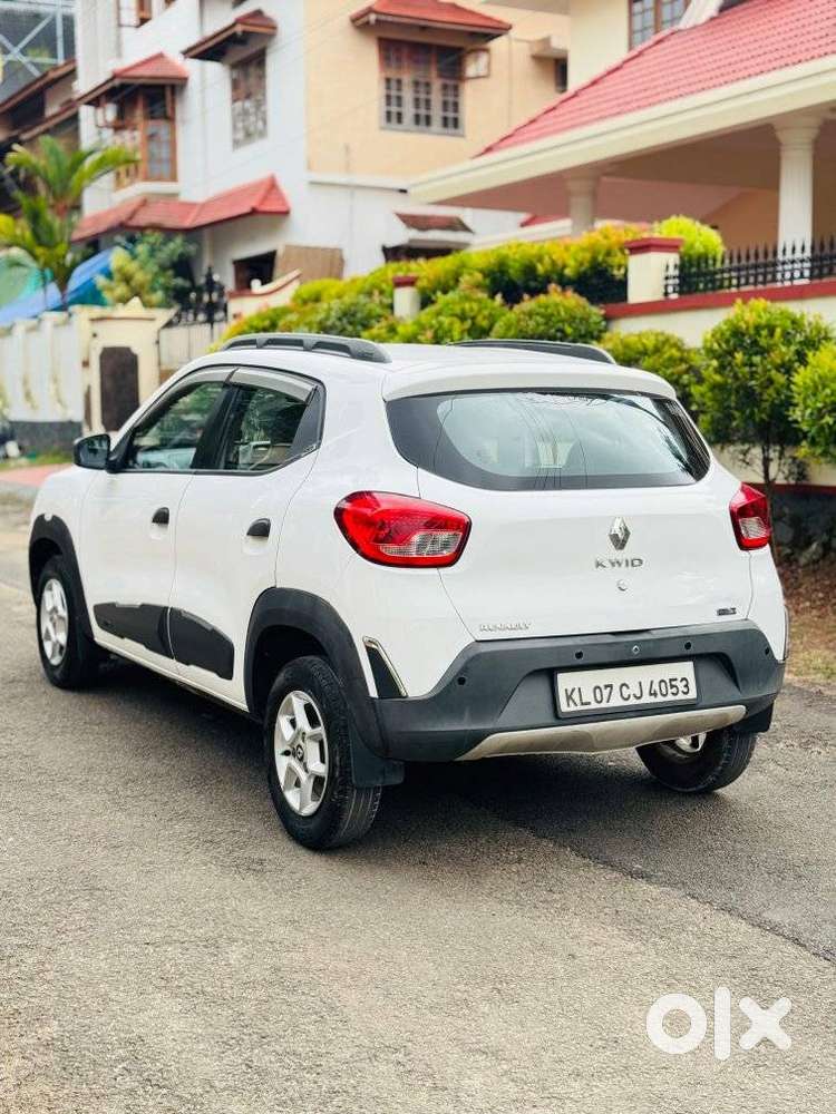 Renault Kwid 1.0 Rxt (o) Easy-r, 2017, Petrol