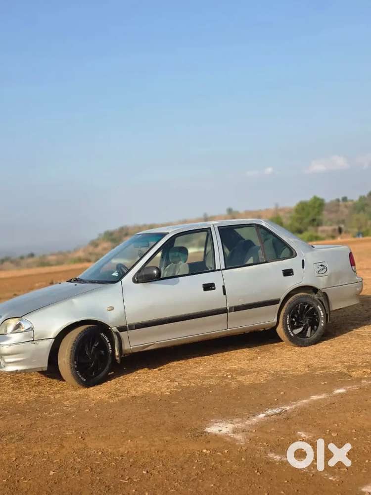 Maruti Suzuki Esteem 2006