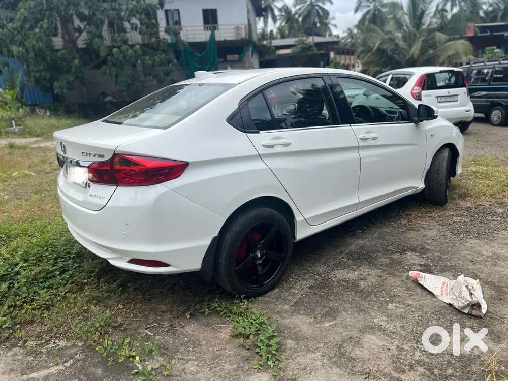 Honda City 2016 Diesel Well Maintained