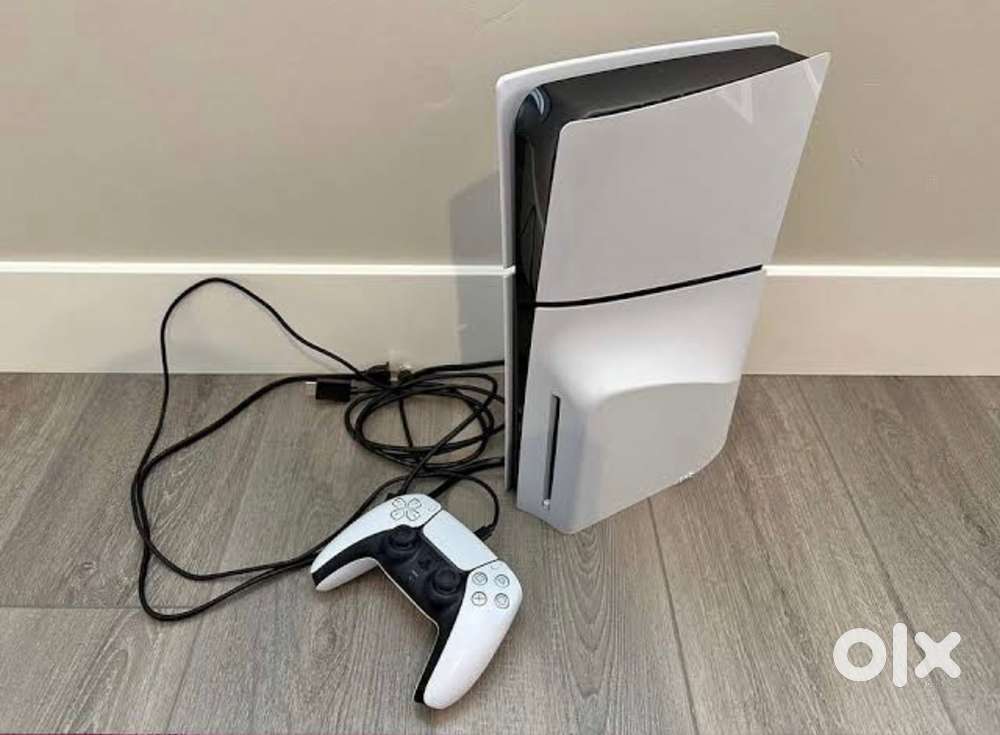 PS5 Slim Digital Edition + DualSense Controller