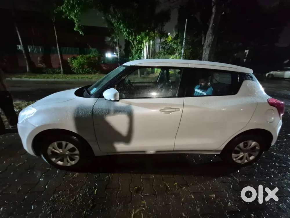 Maruti Suzuki Swift 2018 Petrol Vxi Amt 42000 Km Driven
