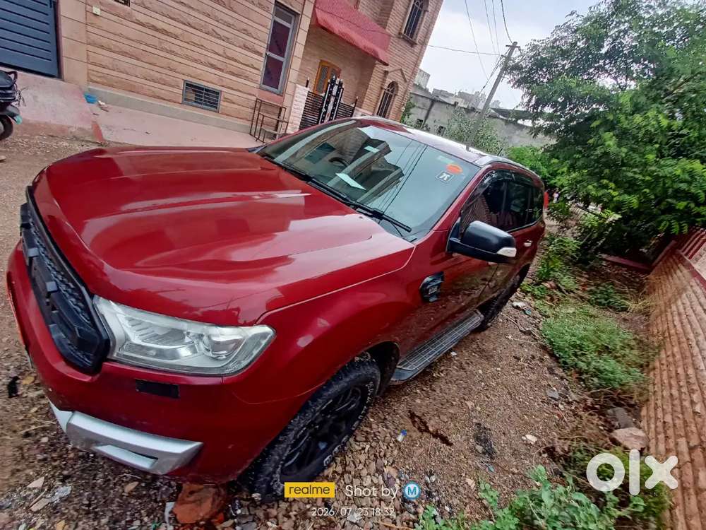 Ford Endeavour 3.2 Titanium 2016