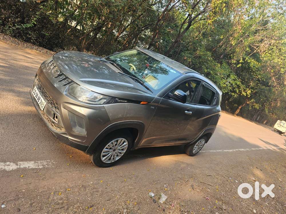 Mahindra Kuv 100 G80 K2, 2017, Petrol