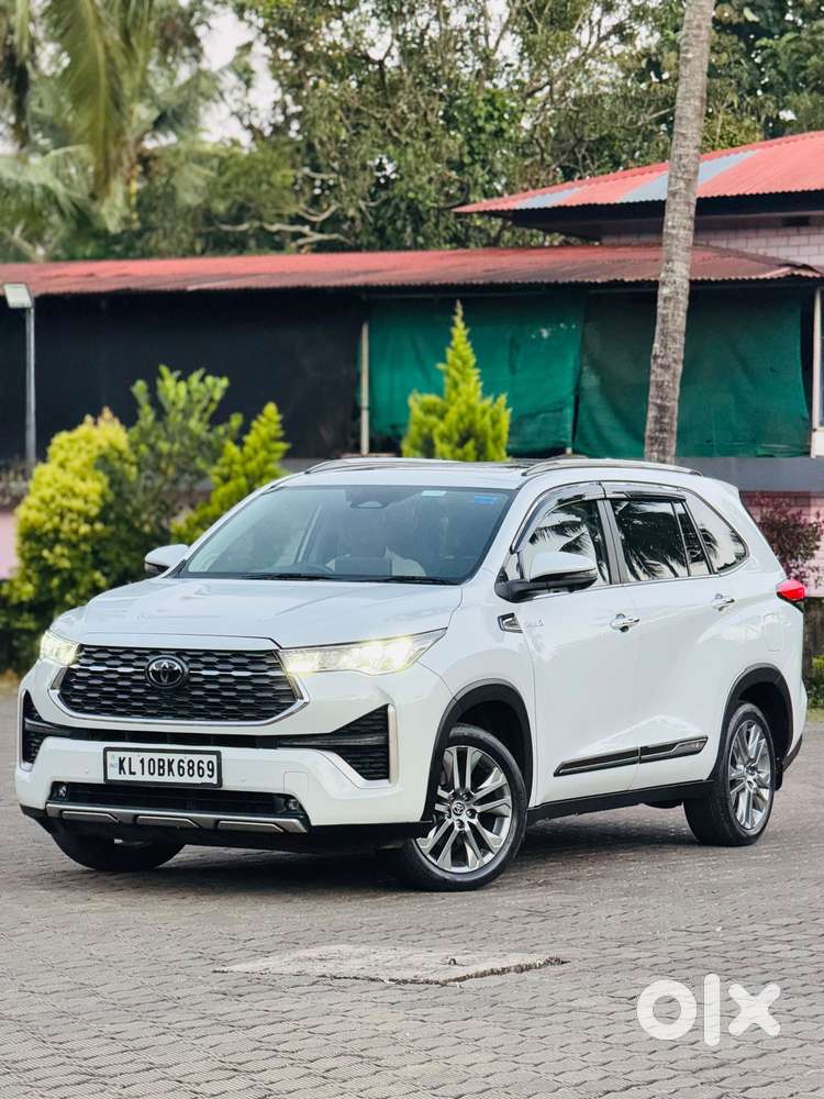Toyota Innova Hycross 2.0 Zx (o) Hybrid 7 Str, 2024, Petrol