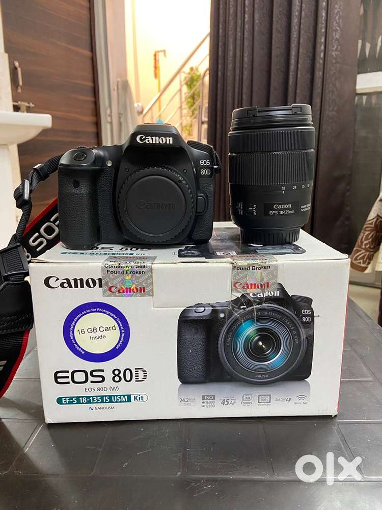 Canon EOS 80D DSLR with 18-135mm Lens