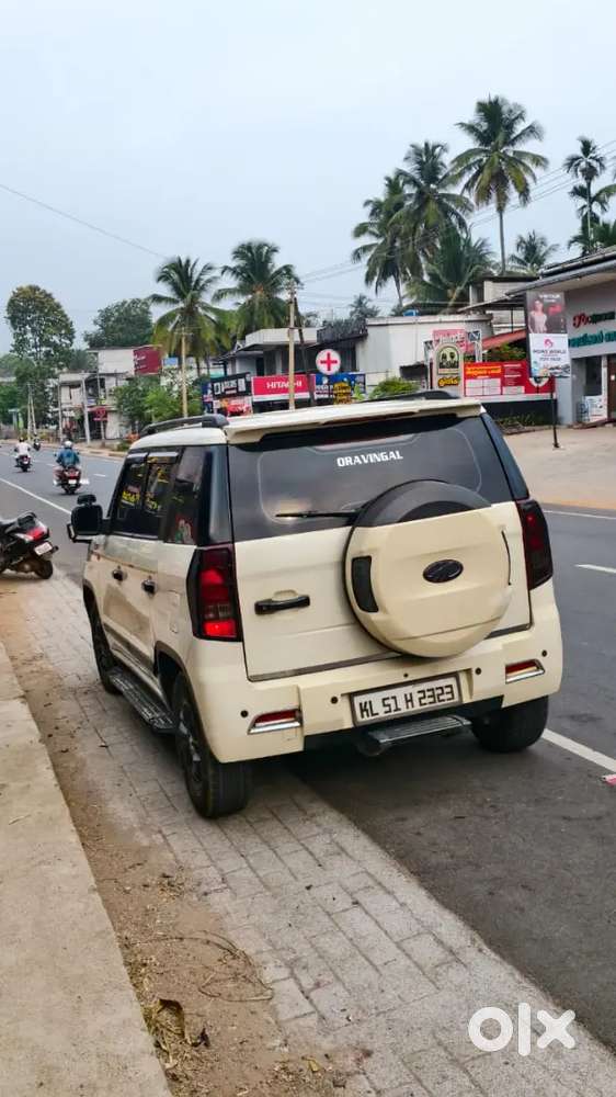 Mahindra Tuv 300 T8(fulloption).
