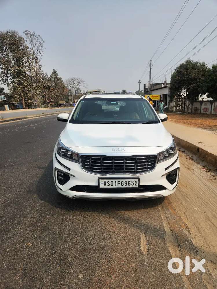 Kia Carnival Limousine Plus 2022 Diesel 51000 Km Driven
