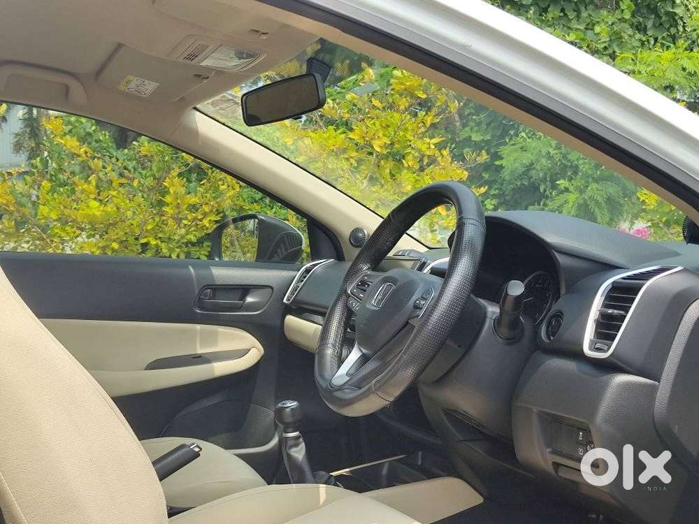 Honda City 1.5 V 5th Gen I-vtec Mt, 2022, Petrol