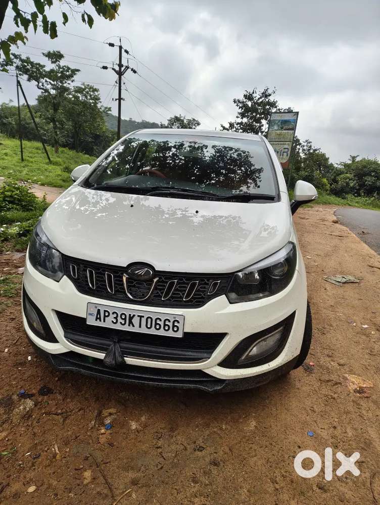 Mahindra Marazzo Diesel 2021