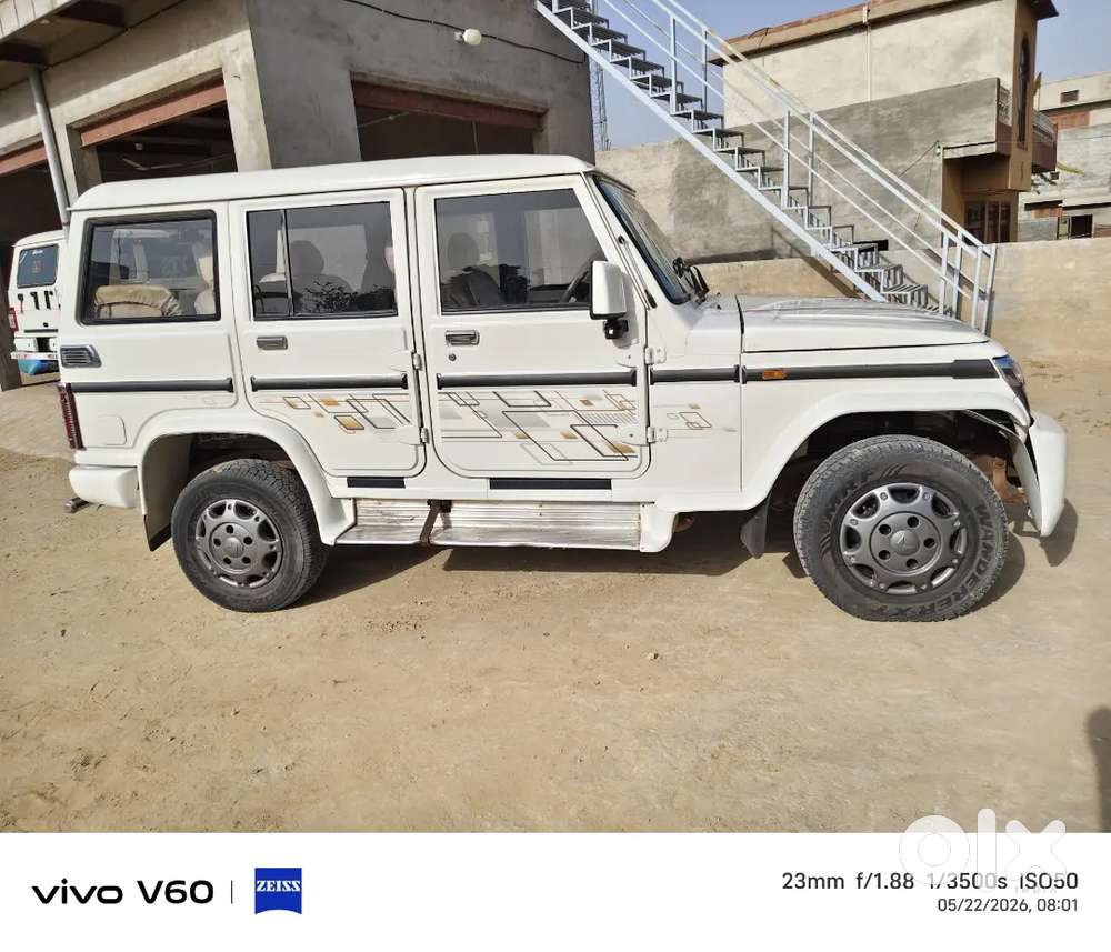 Bolero Zlx 2015 Model All Original Tyre Insurance New